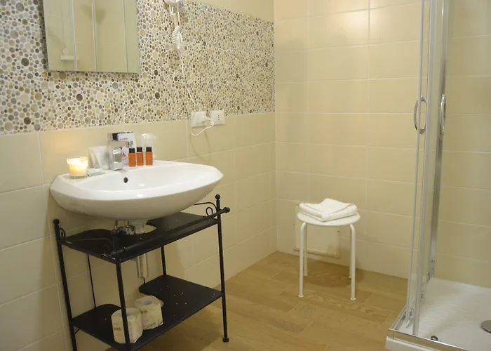 Bella Hotel 3*